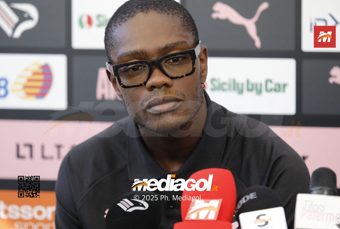 FOTO, Emanuel Gyasi incontra i giornalisti- immagine 1