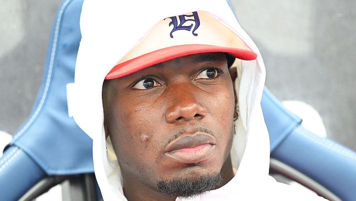 CHESTERFIELD, ENGLAND - JULY 19: Paul Pogba of AS Monaco in the dug out ahead of the pre-season friendly match between Nottingham Forest and AS Monaco at SMH Group Stadium on July 19, 2025 in Chesterfield, England. (Photo by Clive Mason/Getty Images) Paul Pogba ambasciatore ed azionista dell’Al Haboob, una squadra di… cammelli - immagine 1
