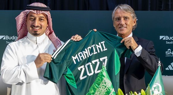 Arabia Saudita ko, Mancini sbotta con un giornalista: “Vuoi vedere il mio conto in banca?”- immagine 2