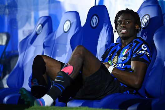 RIYADH, SAUDI ARABIA - GENNAIO 06: Bisseck, difensore dell'Inter protagonista della partita contro la Lazio. (Foto di Mattia Ozbot - Inter/Inter via Getty Images) Caos Inter-Lazio, l’audio del rigore di Bisseck e il ruolo dell’arbitro Guida- immagine 2