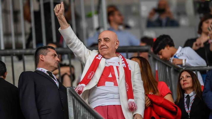 Foto Claudio Furlan/LaPresse
31 Maggio 2022 Monza (Italia)
Sport News
Monza in Serie A, la grande festa allo stadio Brianteo.
Nella foto: Adriano Galliani
Photo Claudio Furlan / LaPresse
31 May 2022 Monza (Italy)
Sport News
Berlusconi's Monza promoted to Serie A for first time in club history.In the pic: Adriano Galliani during the party at the Brianteo Stadium Monza, cordata americana di Baldissoni vicina al closing - immagine 1