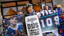 Processo per la morte di Maradona: testimone lascia l’aula in manette