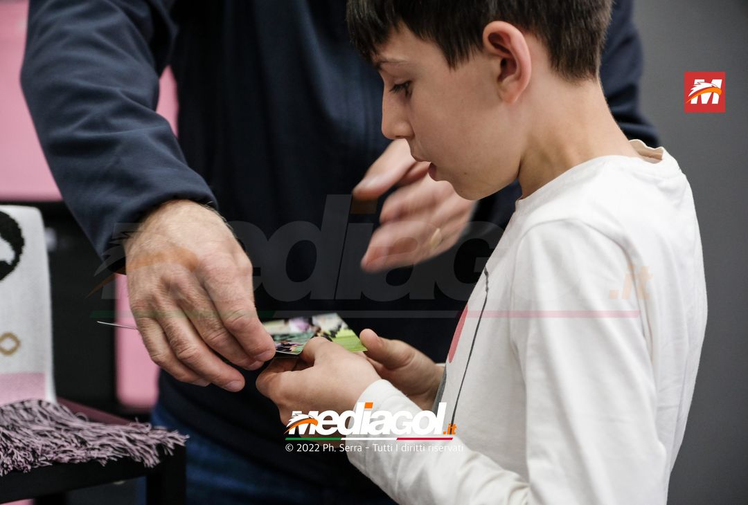 FOTO Palermo: Brunori e Soleri incontrano i tifosi allo Store Ufficiale. La gallery - immagine 4