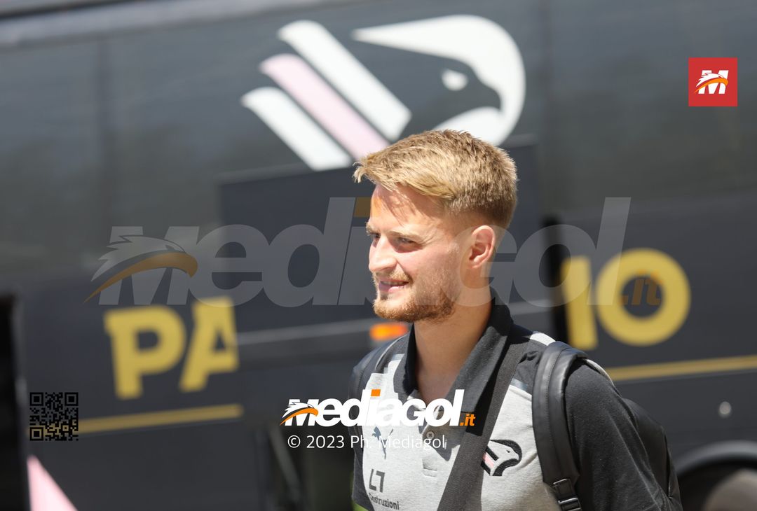 FOTO Palermo, l’arrivo della squadra di Corini in ritiro (GALLERY) - immagine 47