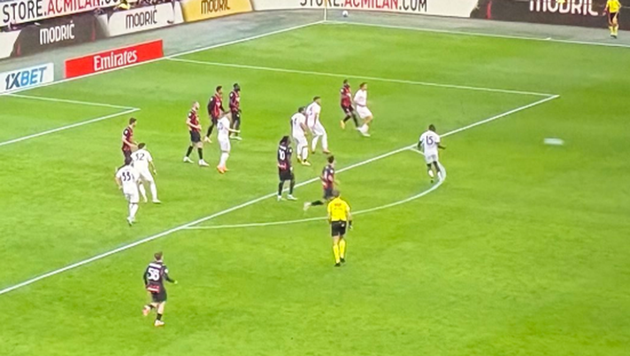 Gol Milan-Pisa, Alvino: “Fofana in fuorigioco interferisce con Semper” – IL VIDEO Gol Milan-Pisa, Alvino: “Fofana in fuorigioco interferisce con Semper” – IL VIDEO - immagine 1