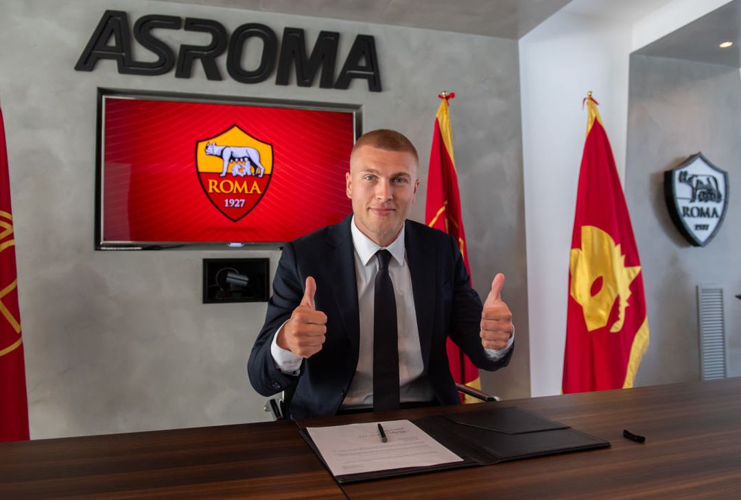 Roma, le prime immagini di Kristensen con la maglia giallorossa – FOTO GALLERY - immagine 8