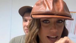 VIDEO / Clara improvvisa e rappa con Fedez prima dell’esibizione: la strofa è tutta da ridere