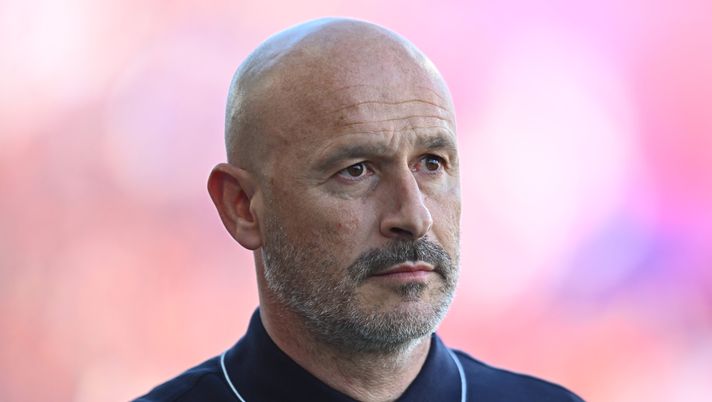 BOLOGNA, ITALY - MAY 23: Vincenzo Italiano head coach of Bologna FC during the Serie A match between Bologna FC 1909 and FC Internazionale at Renato Dall'Ara Stadium on May 23, 2026 in Bologna, Italy. (Photo by Alessandro Sabattini/Getty Images) UFFICIALE – Italiano lascia il Bologna: il comunicato del club - immagine 1