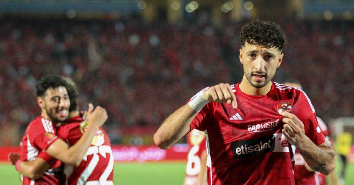 AS Far-Al Ahly, lancio di oggetti e Trezeguet colpito da una spatola: tensione e rissa