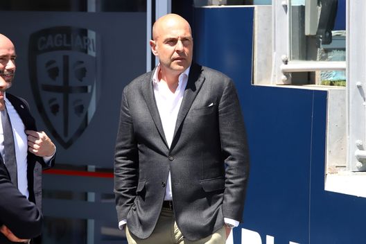 CAGLIARI, ITALIA - 05 MAGGIO: Tommaso Giulini presidente del Cagliari guarda la squadra durante la gara di Serie A TIM tra Cagliari e US Lecce alla Sardegna Arena il 5 Maggio 2024 a Cagliari, Italia. (Photo by Enrico Locci/Getty Images) Ufficiale, il Cagliari Calcio annuncia l’ingresso di un gruppo di investitori americani- immagine 2