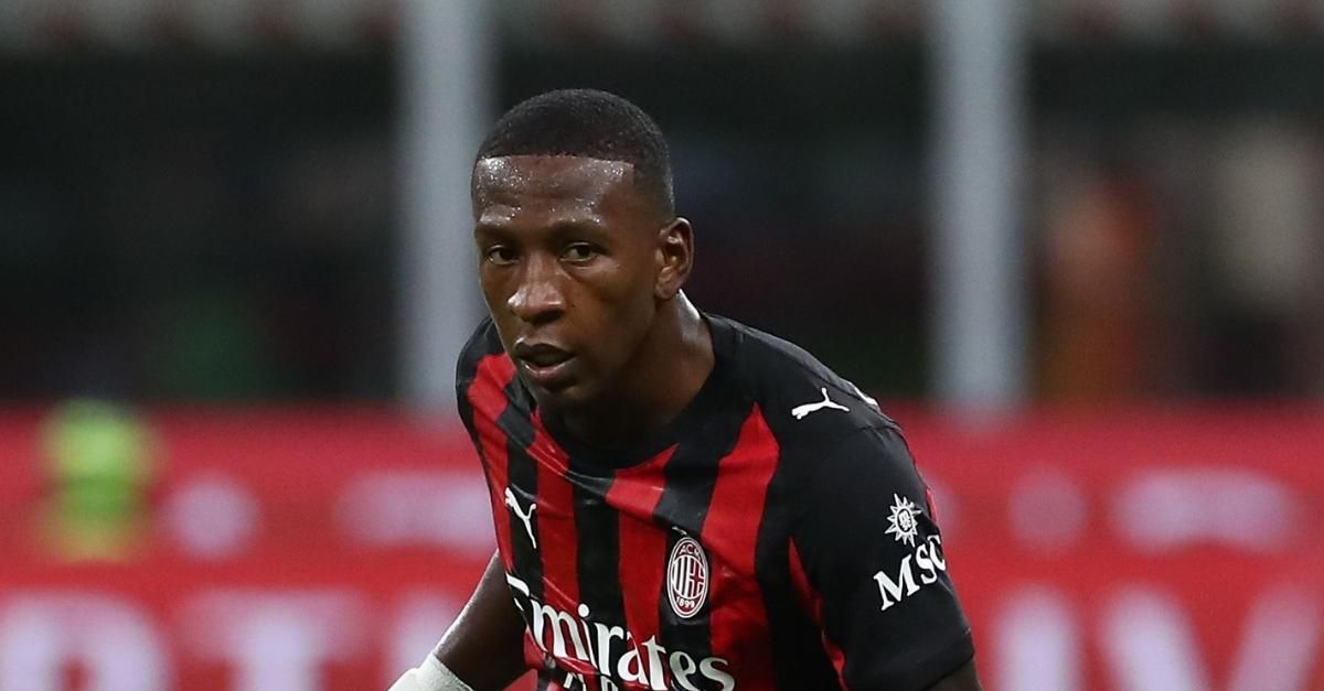milan bologna estupinan oggi visite a milanello ecco cosa filtra