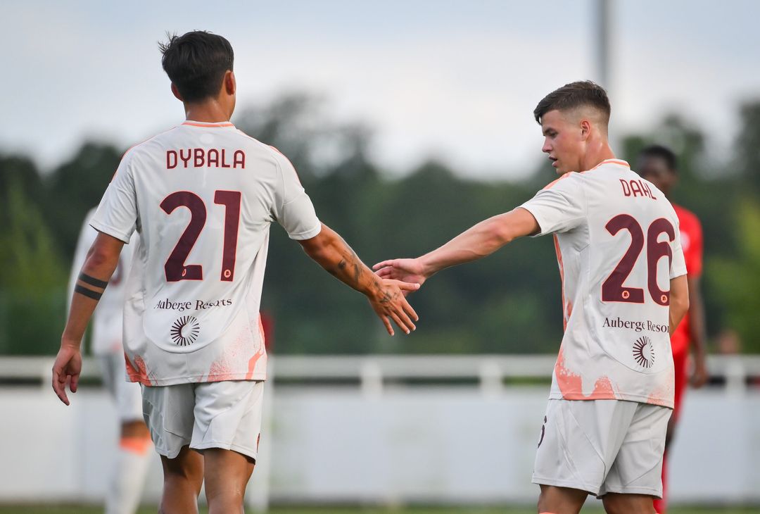 Barnsley-Roma 0-4 – FOTO GALLERY - immagine 36