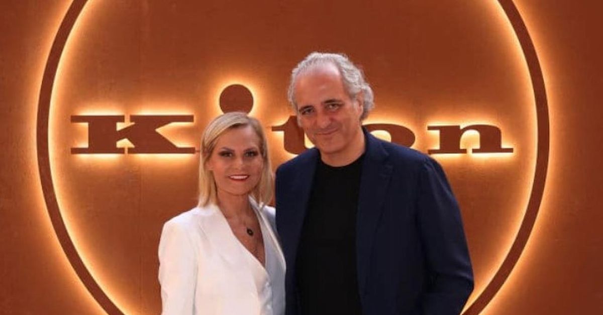 Simona Ventura e Giovanni Terzi, gli audio dello stalker e lo sfogo: “Ci minaccia di morte”