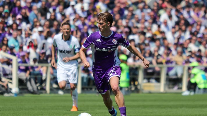 GERMOGLI PH: 26 APRILE 2026 FIRENZE STADIO ARTEMIO FRANCHI SERIE A FIORENTINA VS SASSUOLO NELLA FOTO GUDMUNDSSON Gudmundsson in uscita, Corsport: “Non parte per meno di 15-20 milioni” - immagine 1