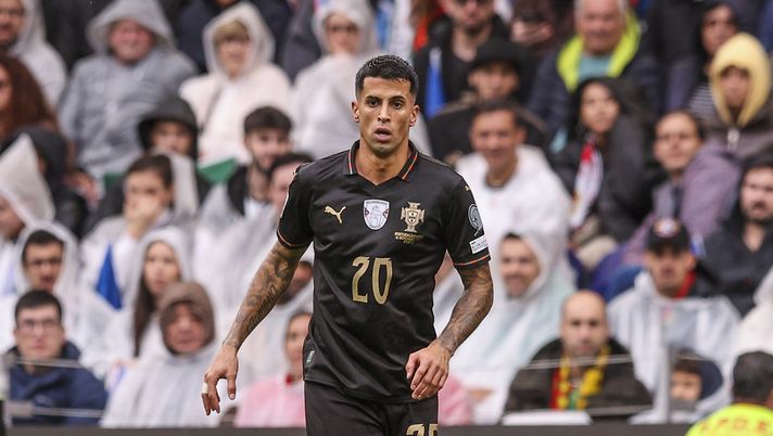 Cancelo utile all’Inter? “Può risolvere quasi tutti i problemi. Fantasia, tecnica e assist” - immagine 1