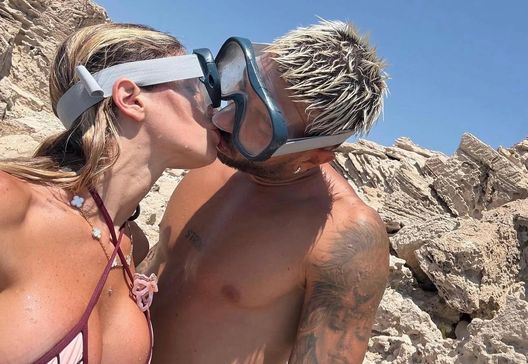 Compleanno di Zaccagni a Ibiza, Chi racconta: “White party e un avvertimento agli invitati” Compleanno di Zaccagni a Ibiza, Chi racconta: “White party e un avvertimento agli invitati” - immagine 1