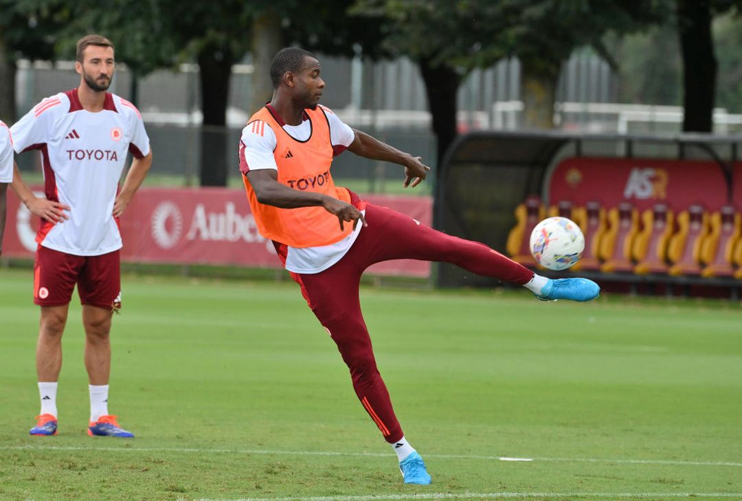 Trigoria, l’allenamento della Roma a due giorni dal Genoa: out Zalewski – FOTO GALLERY - immagine 5