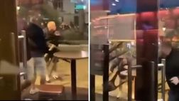 VIDEO / Follia a Parigi! Volano sgabelli negli scontri tra tifosi di Psg e Aston Villa