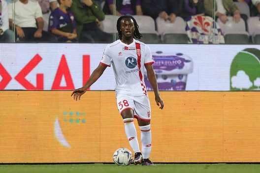 Non solo Vranckx, la Fiorentina vuole anche Bondo: la richiesta di Galliani- immagine 2