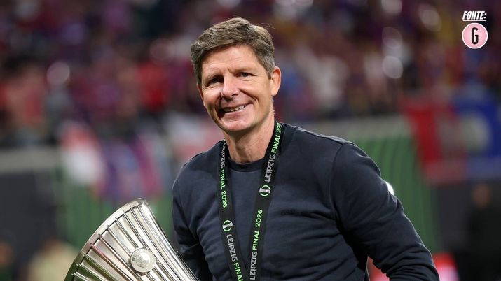 Oliver Glasner, ex allenatore Crystal Palace, piace al Milan per la panchina | AC Milan News (Credits foto: Getty Images) Rangnick indica Glasner al Milan: l'allenatore entusiasta delle possibilità. Progetto già in testa
