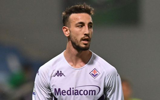 REGGIO EMILIA, ITALY - JUNE 02: Gaetano Castrovilli of ACF Fiorentina looks on during the Serie A match between US Sassuolo and ACF Fiorentina at Mapei Stadium - Citta' del Tricolore on June 02, 2023 in Reggio Emilia, Italy. (Photo by Alessandro Sabattini/Getty Images) Giorgetti: “Confermati i dubbi della Fiorentina su Castrovilli. Nico rimarrà”- immagine 2
