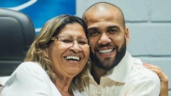 Dani Alves, la madre pubblica video e immagini della vittima: scatta la denuncia- immagine 2