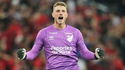 Romano: “Josep Martinez rimane il favorito per la porta dell’Inter, per Bento…”