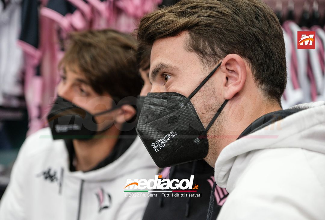 FOTO Palermo: Brunori e Soleri incontrano i tifosi allo Store Ufficiale. La gallery - immagine 64