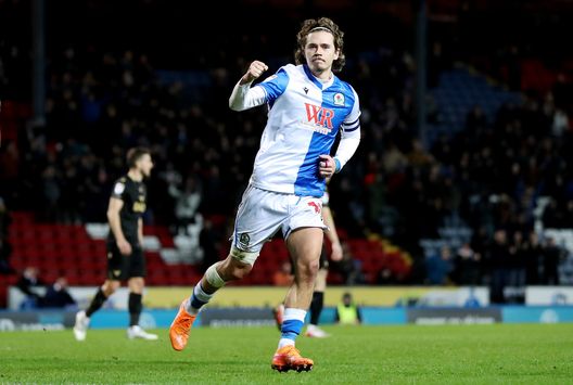 Blackburn Rovers-Macron: è scontro in tribunale tra il club e il fornitore di maglie- immagine 2