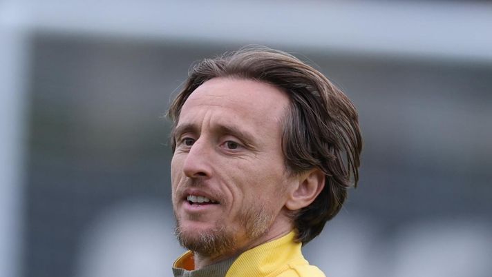 Luka Modric (centrocampista AC Milan), qui durante un allenamento a Milanello | AC Milan News (Getty Images) Modric svela: 'Il Milan cercava un giocatore che portasse ambizione. Dopo il Real Madrid ...'