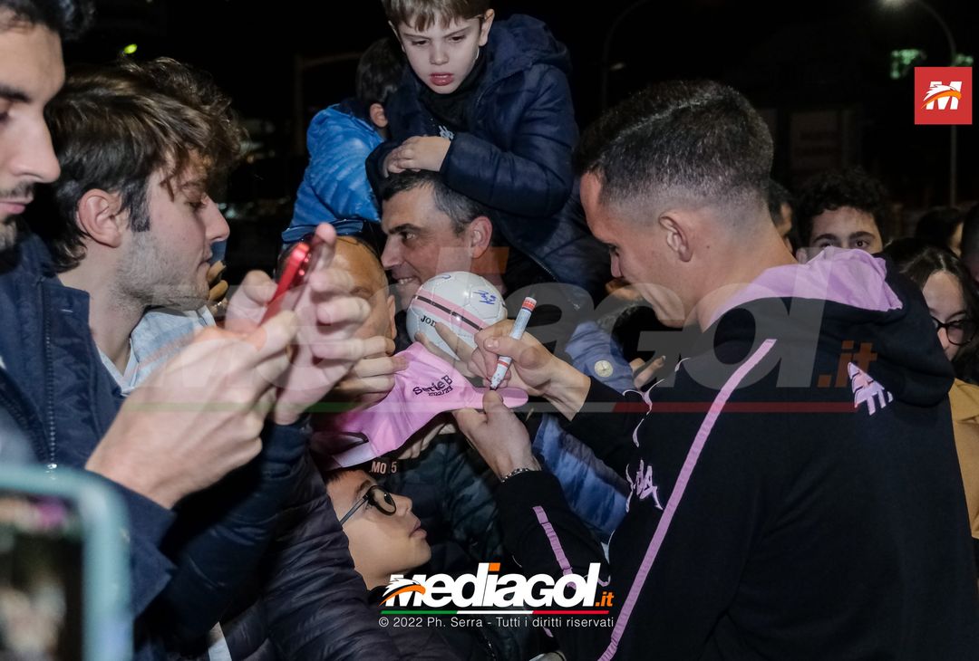 FOTO Palermo: Accardi, Saric e Gomes accendono l’albero al ‘Barbera’ (Gallery) - immagine 47