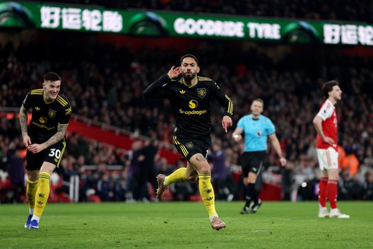 United, Carrick riporta il sorriso a Manchester: zona Champions agguantata- immagine 2