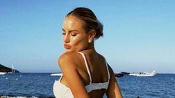 VIDEO / La ex fidanzata di Pinamonti si gode le vacanze a Saint-Tropez: applausi dai fan