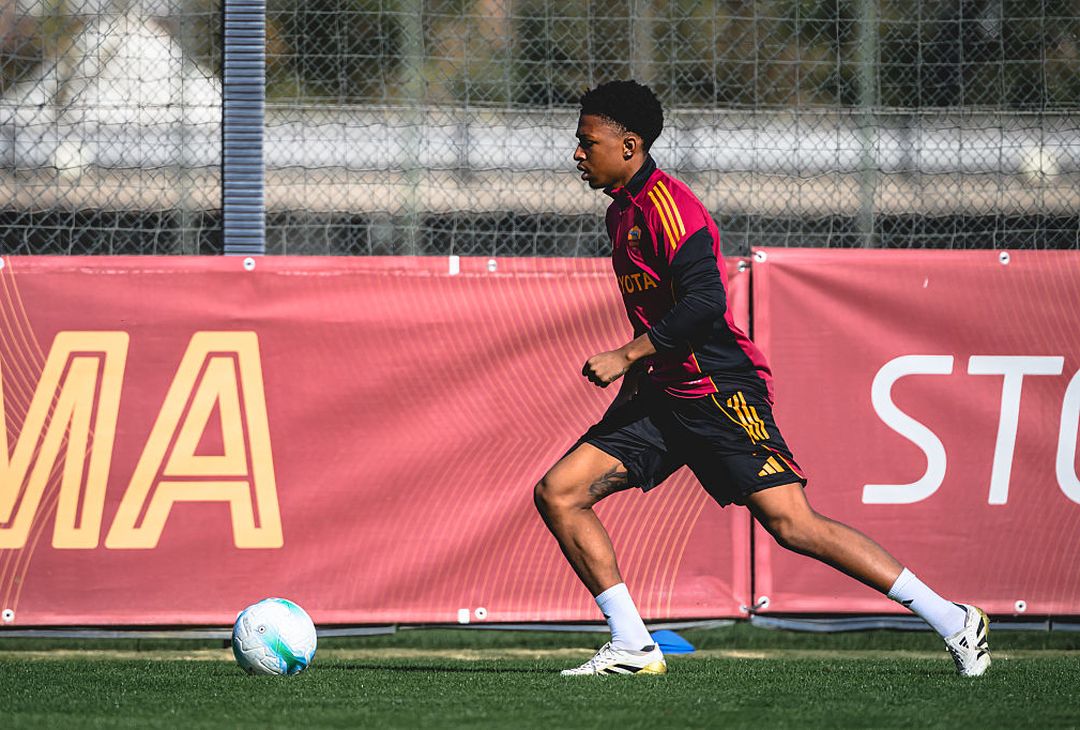 Trigoria, l’allenamento mattutino dei giallorossi – FOTO GALLERY - immagine 11
