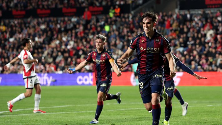 Mercato – Il Bologna guarda oltre Dallinga? Occhi su Carlos Espì- immagine 1