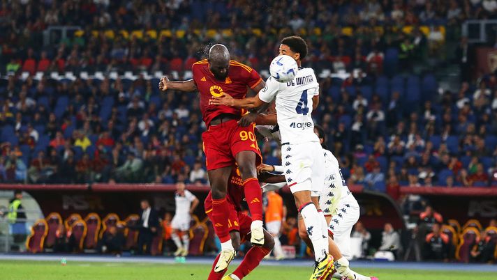 Roma-Genoa 1-0: decide la testata di Lukaku. De Rossi matematicamente al sesto posto - immagine 1