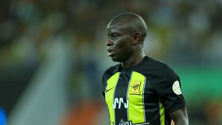 JEDDAH, SAUDI ARABIA - SEPTEMBER 21: Ngolo Kante of Al Ittihad during Saudi Pro League match between Al Ittihad and Al Fateh at Prince Abdullah Al Faisal Stadium on September 21, 2023 in Jeddah, Saudi Arabia. (Photo by Yasser Bakhsh/Getty Images)