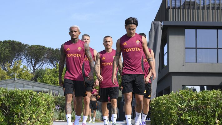 Roma-Neom, i convocati: torna Dybala. Out Pellegrini e Salah-Eddine - immagine 1