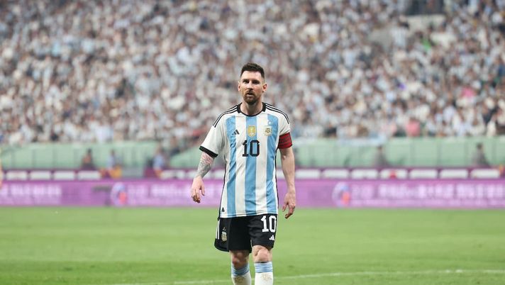 Il proprietario dell’Inter Miami svela lo stipendio di Messi nei prossimi tre anni - immagine 1