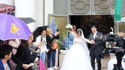 Bisoli jr si sposa, piazza Duomo gremita con oltre 300 tifosi del Brescia
