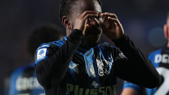 Romano: “Lookman non tratta, vuole solo l’Inter. Gli agenti tornano ma i club…” - immagine 1