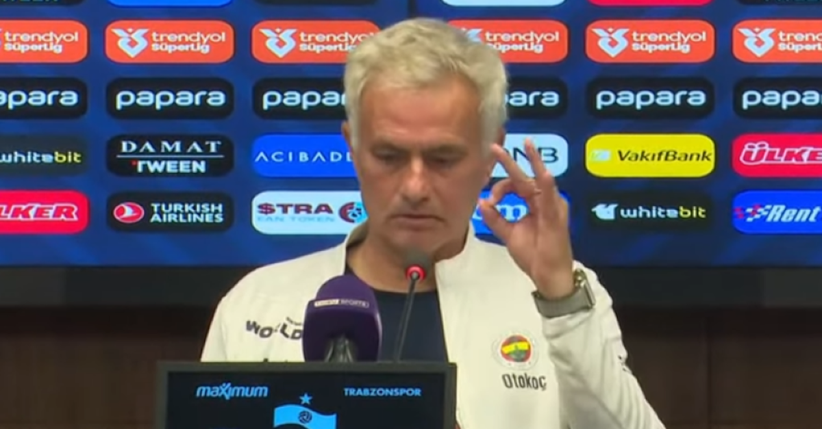 Fenerbahçe, Mourinho: “Il campionato turco è cupo e puzza” | VIDEO