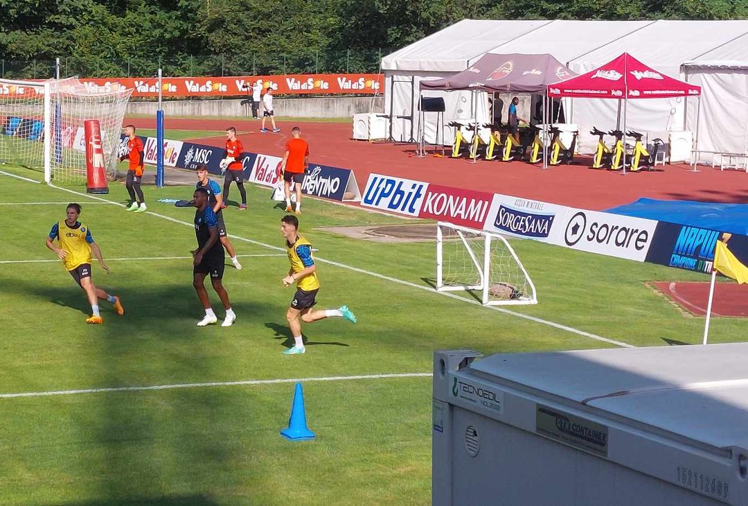 GALLERY Al via l’esercitazione con pallone e pressing ad alta intensità- immagine 1