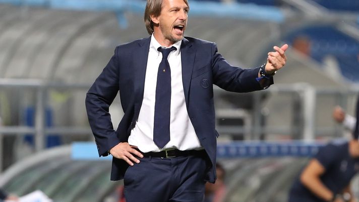 REGGIO NELL'EMILIA, ITALY - JUNE 09: FC Internazionale coach Stefano Vecchi shouts to his players during the Serie A Primavera Playoff Final match between FC Internazionale U19 and ACF Fiorentina U19 at Mapei Stadium - Citta' del Tricolore on June 9, 2018 in Reggio nell'Emilia, Italy. (Photo by Marco Luzzani - Inter/FC Internazionale via Getty Images) Catanzaro-Feralpisalò