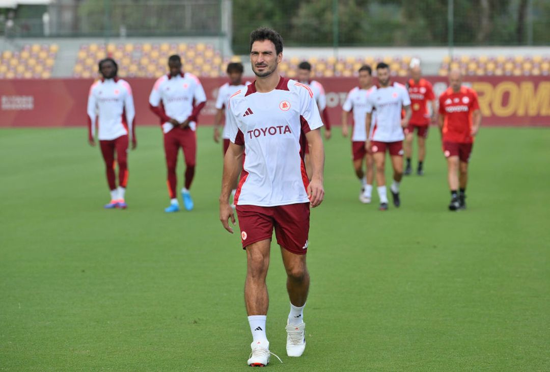 Trigoria, l’allenamento della Roma a due giorni dal Genoa: out Zalewski – FOTO GALLERY - immagine 18