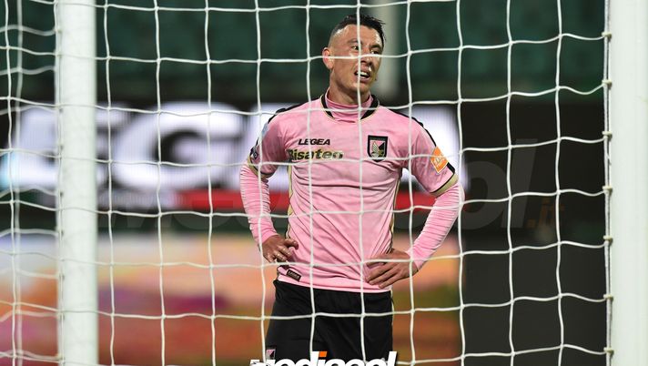 PALERMO, ITALY - FEBRUARY 04: Cesar Falletti of Palermo looks on during the Serie B match between US Citta di Palermo and Foggia at Stadio Renzo Barbera on February 04, 2019 in Palermo, Italy. (Photo by Tullio M. Puglia/Getty Images)  Cremonese Falletti