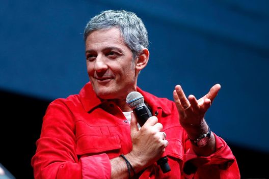 Fiorello difende Sinner: “Polemica brutta, chiunque la faccia. Qualcuno ha mai detto…”  Fiorello difende Sinner: “Polemica brutta, chiunque la faccia. Qualcuno ha mai detto…” - immagine 1