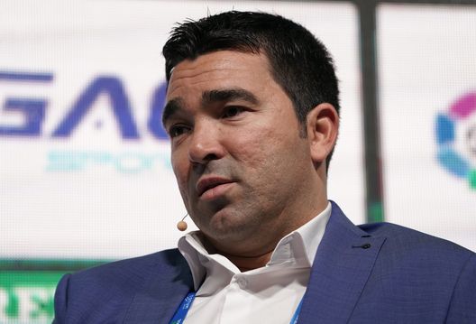 Deco, direttore sportivo del Barcellona. (Foto di Gualter Fatia/Getty Images) Deco, Ds del Barcellona