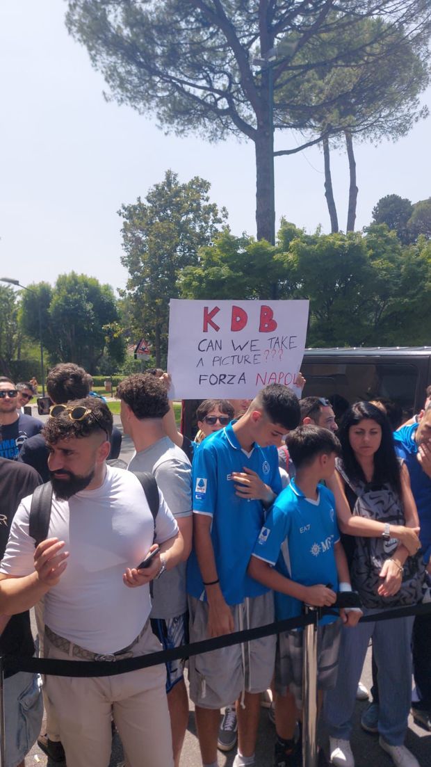 È IL DE BRUYNE DAY! Il belga è un nuovo calciatore del Napoli - immagine 6