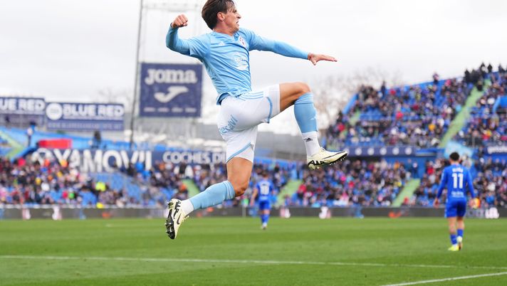 GETAFE, SPAIN - FEBRUARY 11: Tadeo Allende of Celta Vigo celebrates scoring his team's second goal during the LaLiga EA Sports match between Getafe CF and Celta Vigo at Coliseum Alfonso Perez on February 11, 2024 in Getafe, Spain. (Photo by Angel Martinez/Getty Images) Palermo, GdS: “L’affare Allende non si fa più, il motivo. No a Caputo e Lapadula” - immagine 1